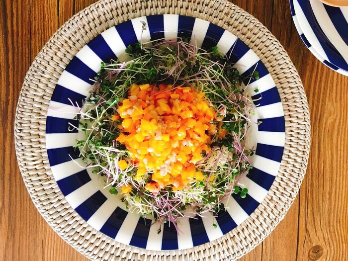 美容と健康をサポート!雑穀レシピ♪【彩りスプラウトサラダ】