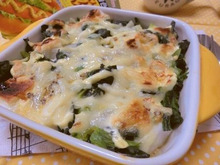 ふわふわだよ♪ ほうれん草とはんぺんの粒マスタードキッシュ