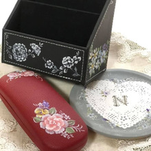 100均グッズにトールペイント