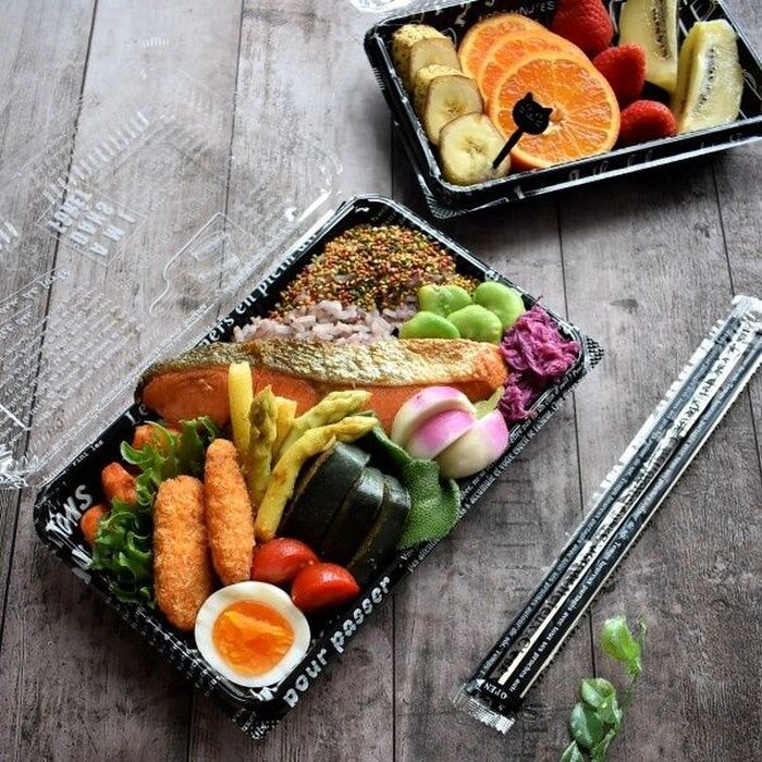 冷凍食品を活用して!使い捨て容器で夫の鮭弁当