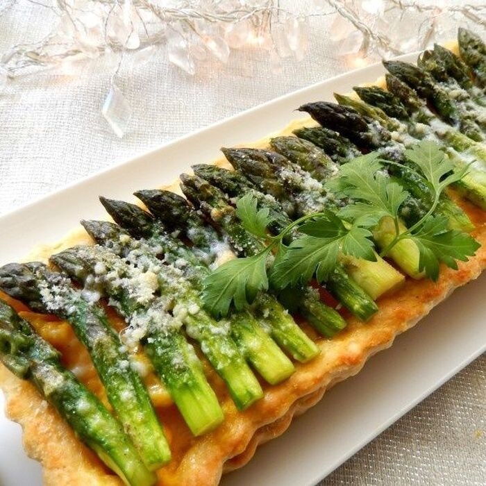 アスパラのスクランブルエッグキッシュ