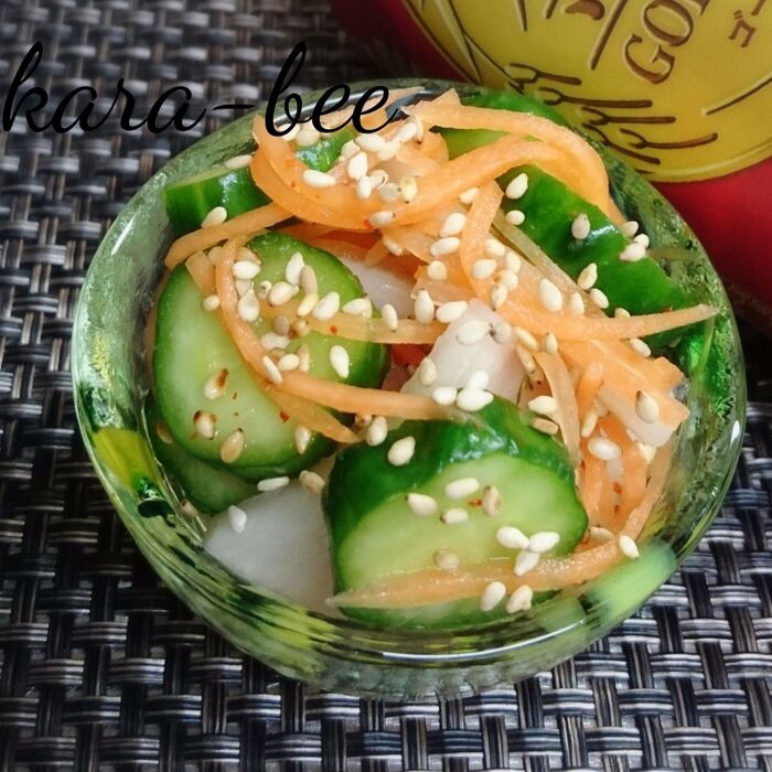 簡単箸休め♪三色野菜のだしまろ酢さっぱり漬け