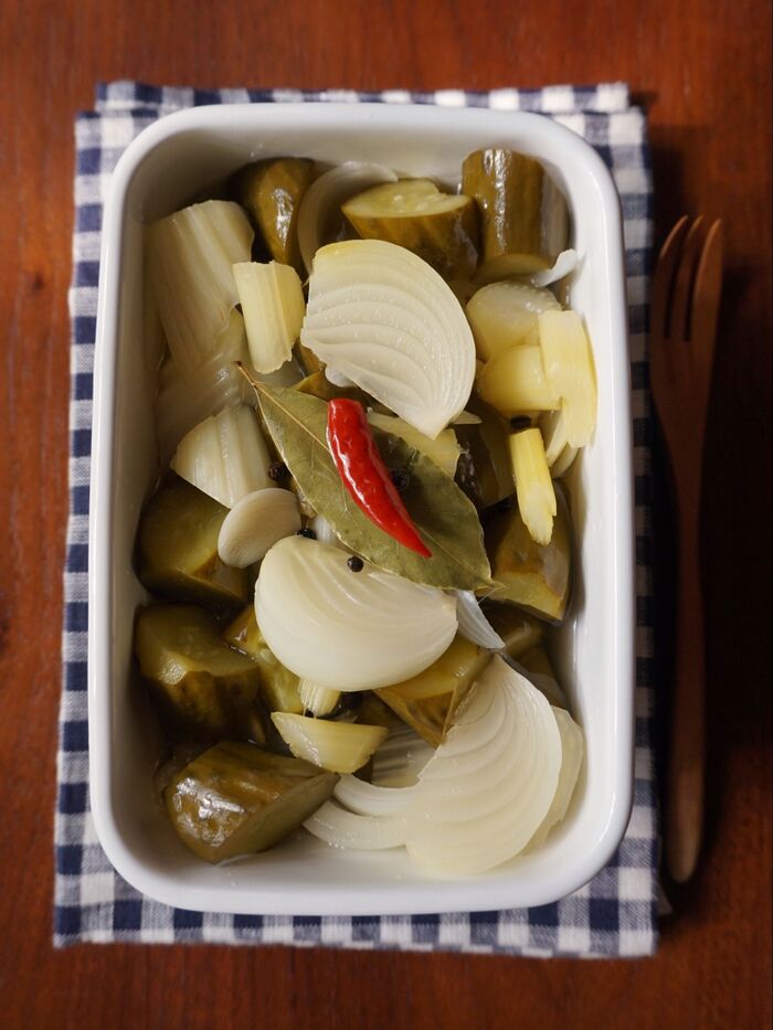 今の季節にぴったり♡新玉ねぎときゅうりのピクルス