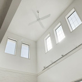 放置し続けると危険?部屋の天井も掃除が必要