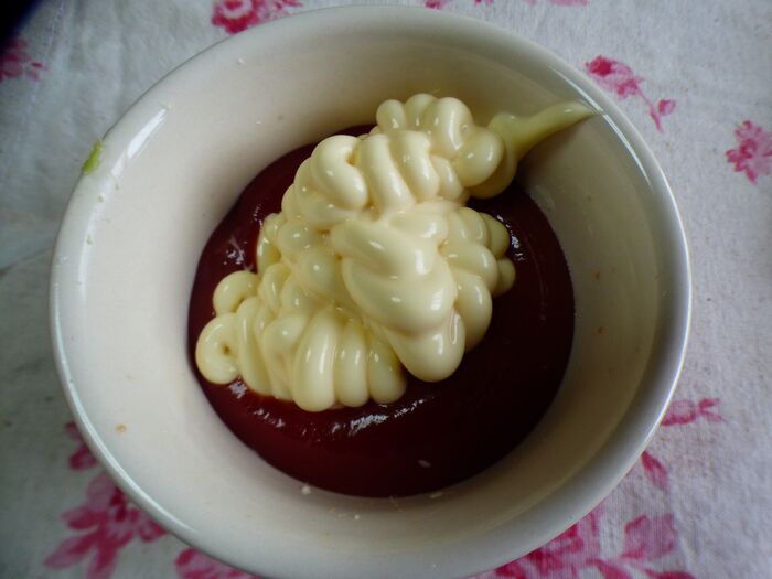 オーロラソース作り。