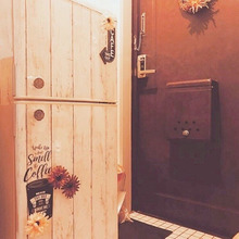 ダイソーのリメイクシートで冷蔵庫をカフェ風リメイク。