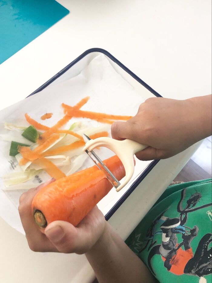 におわない!散らからない!広々生ゴミポット