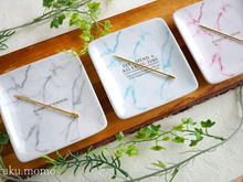 ダイソーの100均に見えない!大理石調のスクェアプレート3カラー