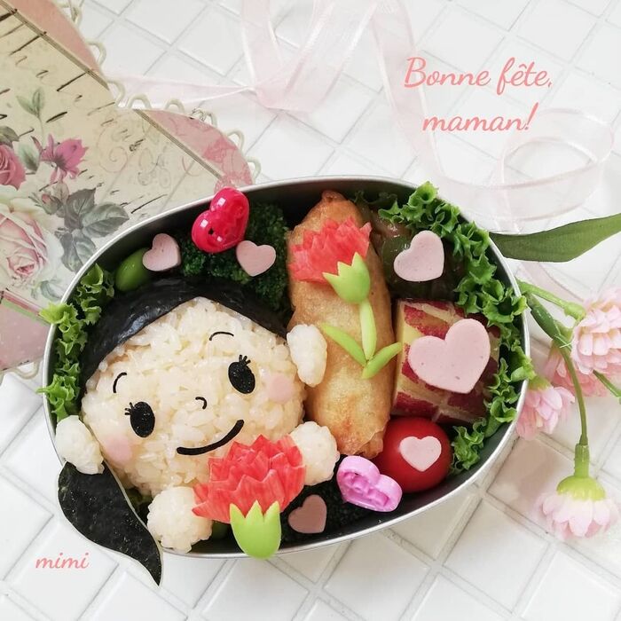 赤いカーネーションでありがとう!母の日弁当