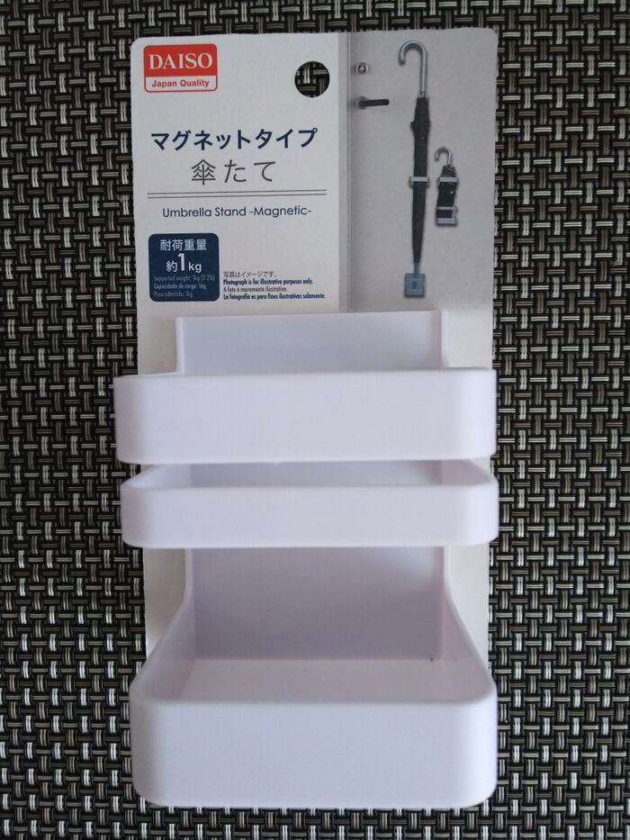 100均の傘たてで こんなにスタイリッシュ