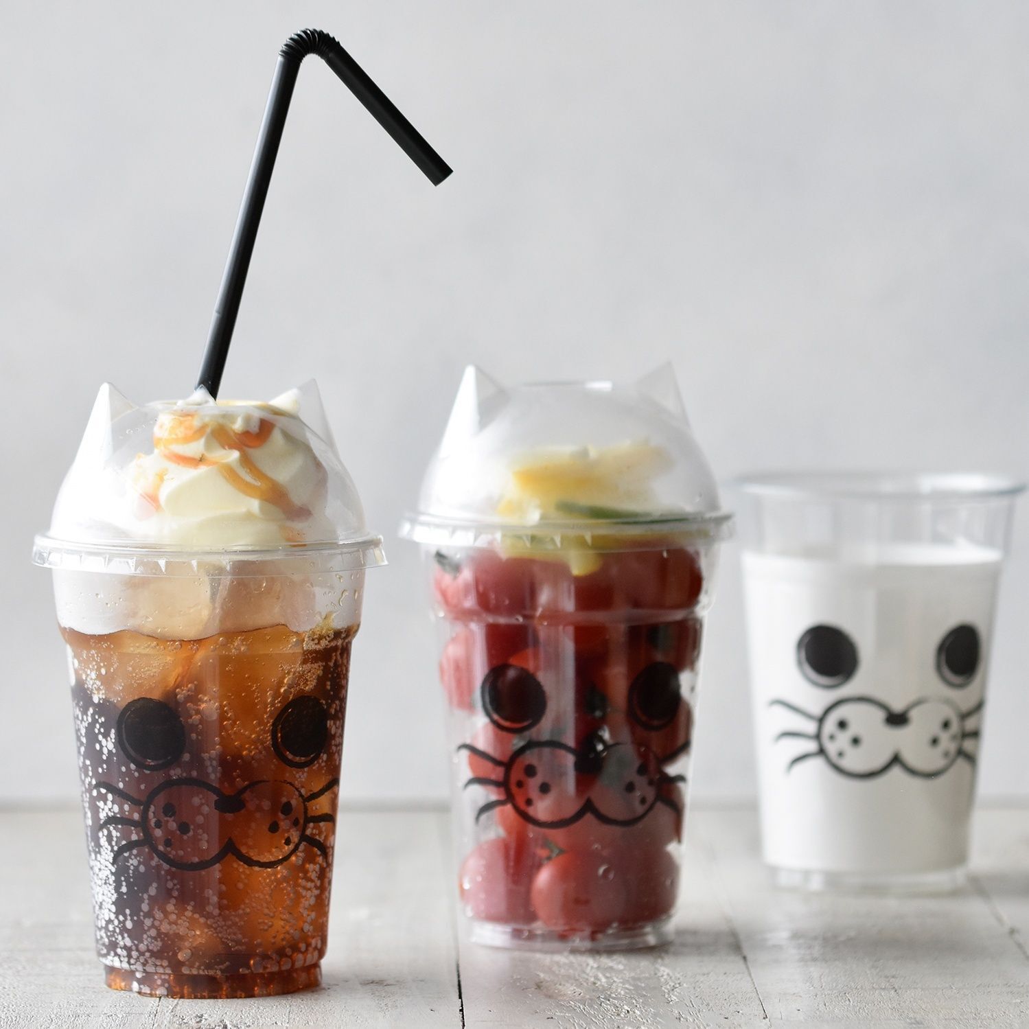 【暮らし】ネコ耳&ストロー付のドリンクカップ❤3個も入って108円は買い!!