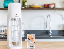 おうちごはんで炭酸水活用♡ソーダストリームに新製品が登場!
