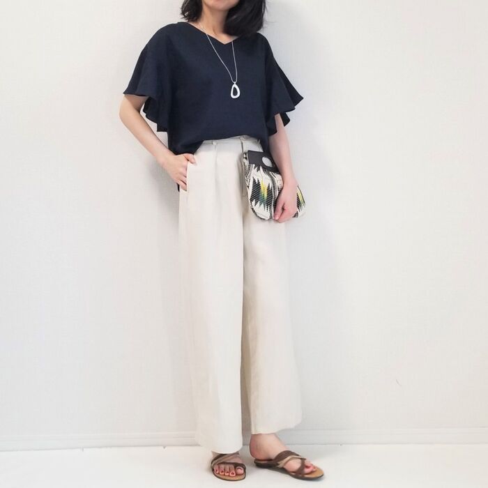 コーデ②:カジュアル小物で大人の抜け感コーデ