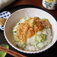 ねばとろパワーでスタミナ満点!オクラ入りなめたけ丼