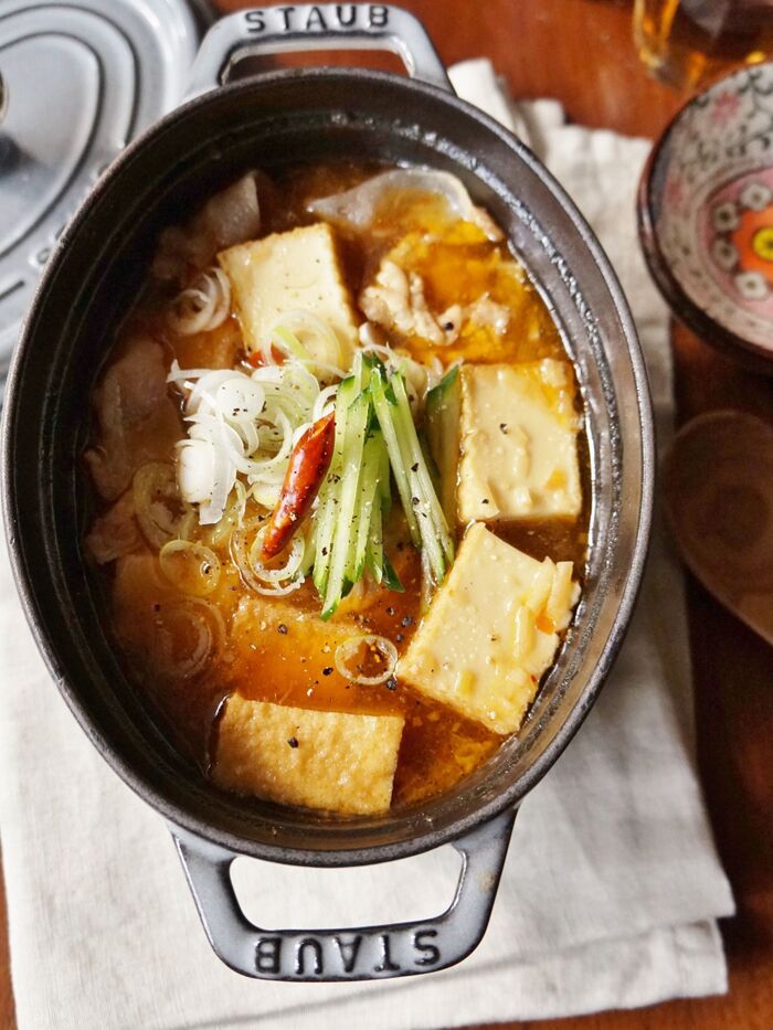 辛みを効かせて夏バテ対策!厚揚げと豚肉のピリ辛スープ