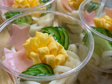 運動会弁当☆プラカップde冷やしうどん