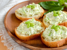 枝豆とクリームチーズのブルスケッタ。お手軽オードブル!