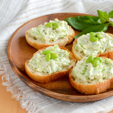 枝豆とクリームチーズのブルスケッタ。お手軽オードブル!