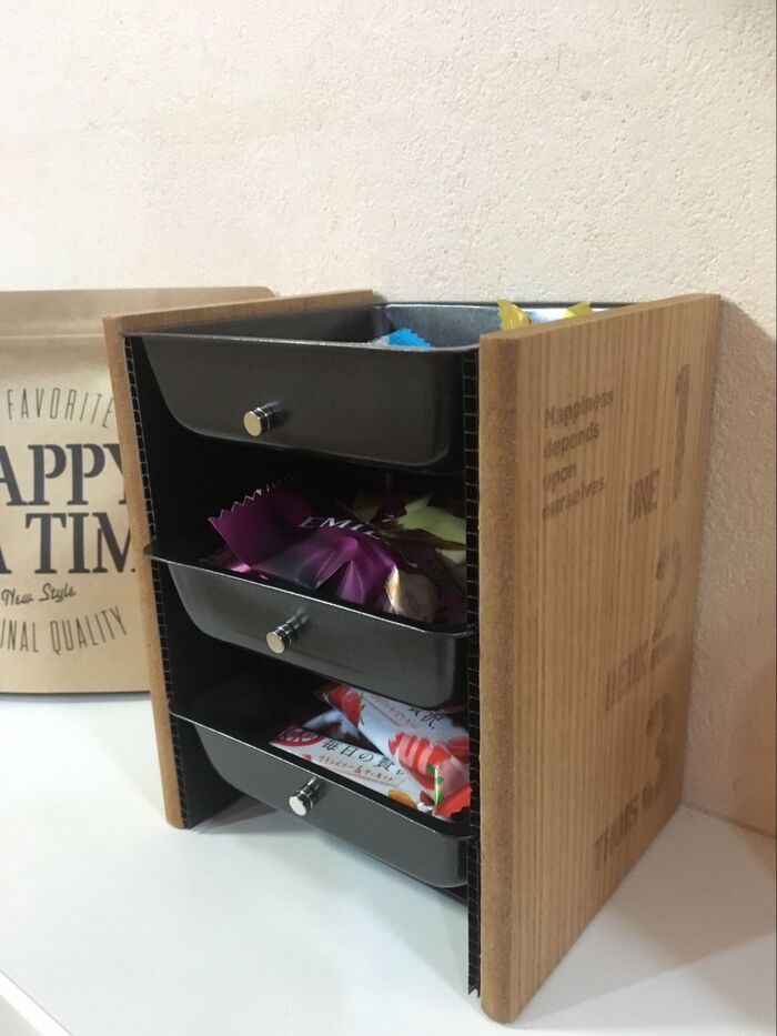 《セリアで簡単》ブックスタンドとケーキ型で引き出し収納