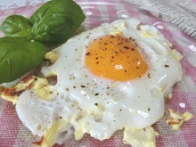 美味しすぎる♪ マヨネーズで目玉焼き