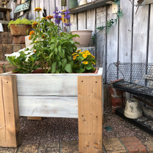 【DIY】ガーデニングが楽しくなる♪オシャレな木製プランターカバーをDIY☆