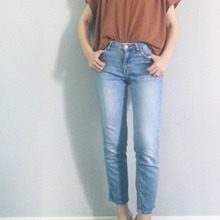 〈しまむら〉ボタンが可愛い主役級カットソー!