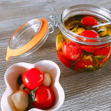 プチトマトとモッツァレラのガーリックオイル漬