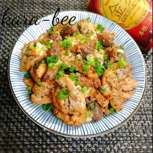 おうち居酒屋レシピ♪ビールが進む!砂肝と鶏肉のガリバタレモン炒め