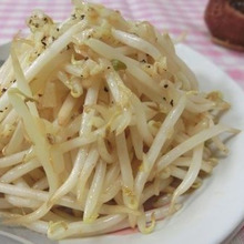 もやしだけなのにお箸が止まらない♪ もやしのにんにくオイスター炒め