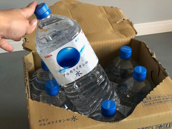 箱買いならコレ!パパっと片づく段ボールがうれしいキリンのアルカリイオン水