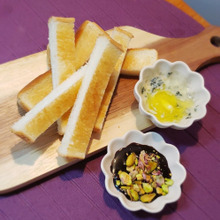 私のリピ買い品、DAISOの安旨なピスタチオ♪