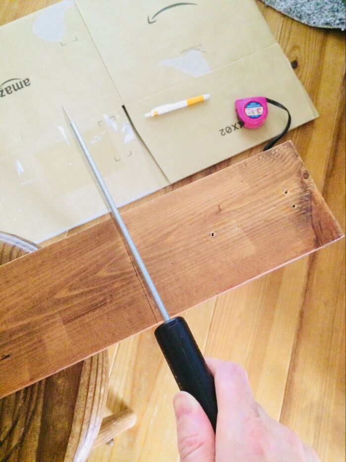 端材をちょうどいい長さにカットします。