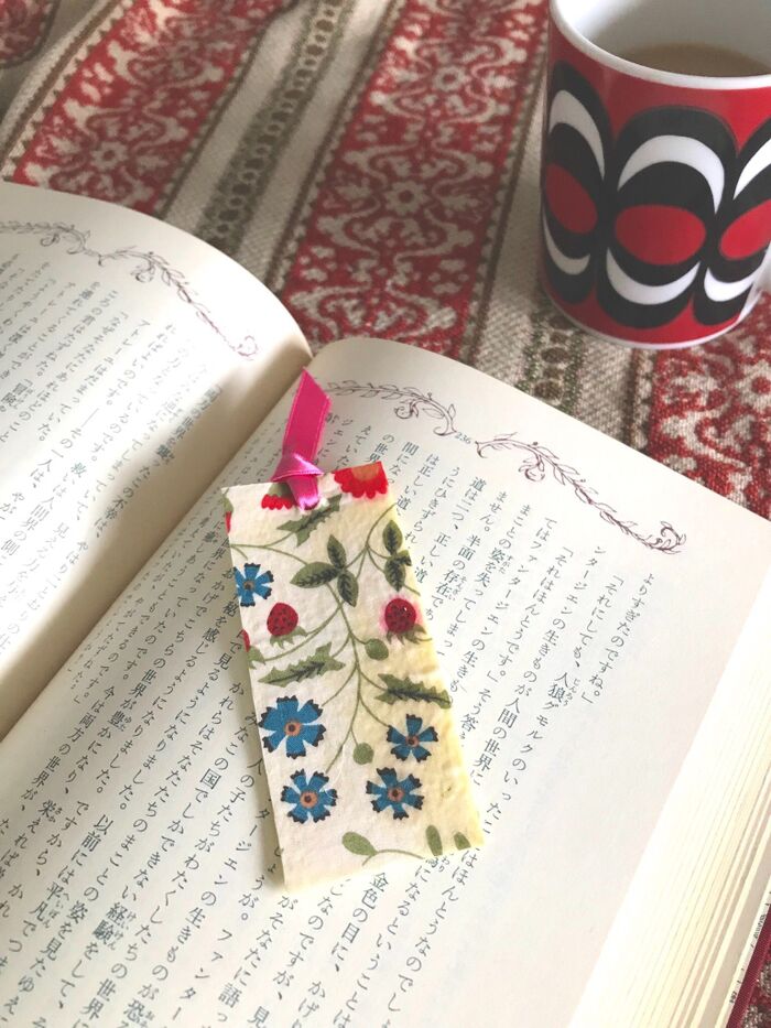 ハギレで簡単!縫わない栞