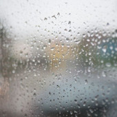 梅雨時の窓掃除がタイミング的にベスト!手早くキレイに済ませよう