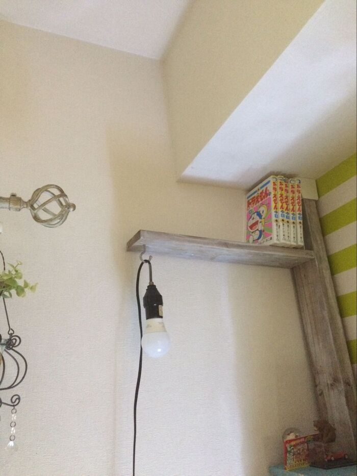 棚上にマンガも置けます★