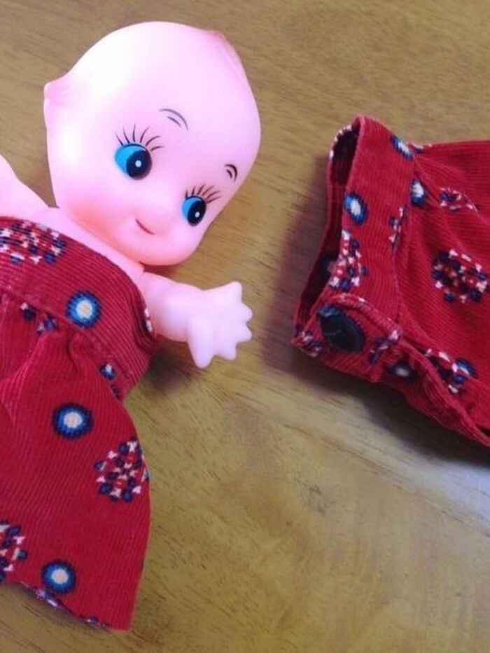 ①袖ぐりの部分でワンピ&帽子(キューピー)