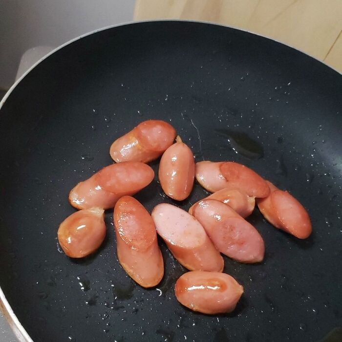 フランクフルトの切り方は
