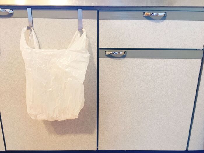 調理中に出るゴミ★吊り下げポイ★で作業台スッキリ!