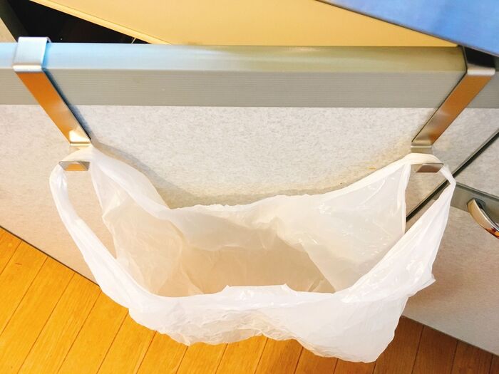 扉の厚みに合うものをセレクト