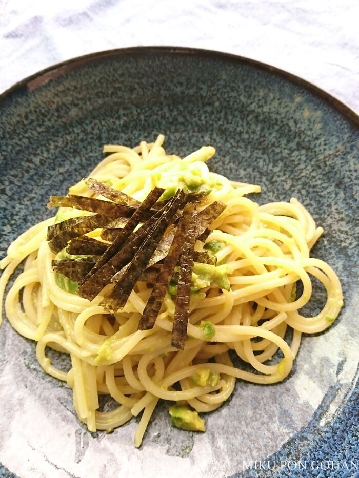 レンチン&混ぜるだけ!和風アボカドパスタ