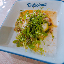 和えるだけ。サバ缶と豆苗のサラダ