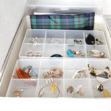 洋服とのコーデも決めやすい!アクセサリー収納