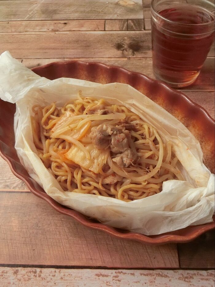 包丁も火も使わない~レンジで簡単★豚キムチ焼きそば