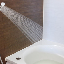 あって損しない!浴室のお掃除をするときに役立つ洗剤や道具