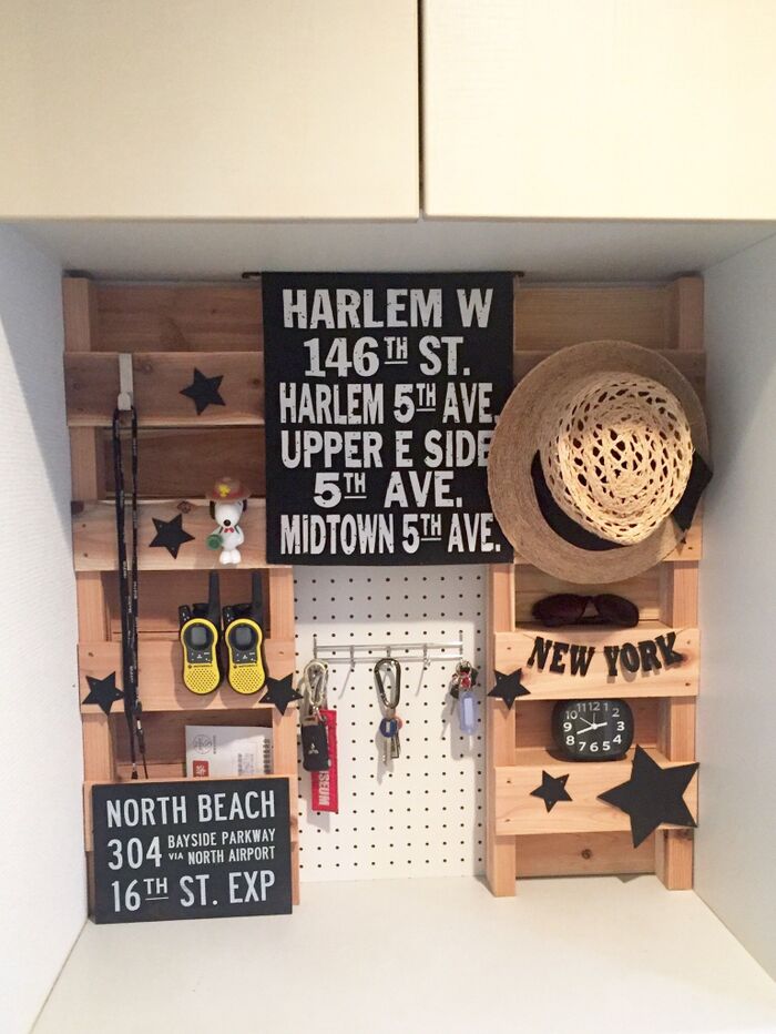 すのこの次は絶対これ♪木製パレット活用で「置くだけ収納」を実現。玄関を使いやすく&お洒落に