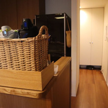 毎日使う水筒は「いってきます」と「ただいま」の通りすがりで取って戻せる、ラクチン収納です。