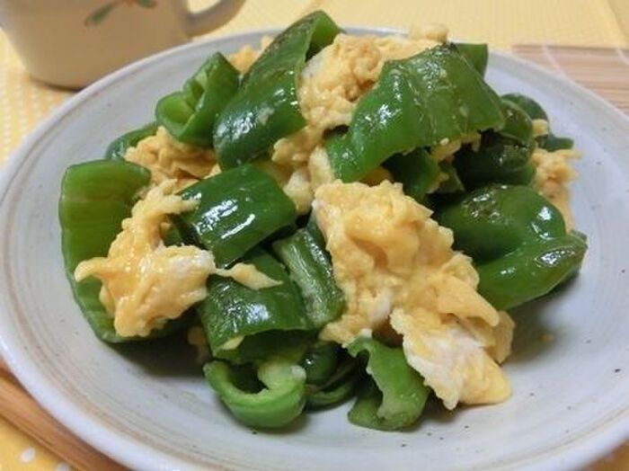味噌味のたまごがたまらん♪ ピーマンの味噌たまご炒め
