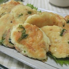 包丁いらず、ポリ袋ひとつ☆ はんぺんと豆腐のふわふわ落とし焼き