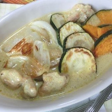 家にある材料で本格的♪ 夏野菜のグリーンカレー