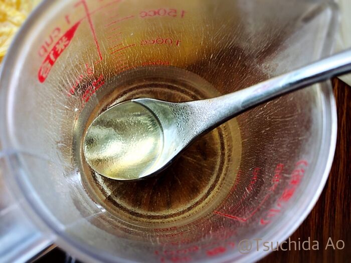 粉ゼラチンを溶かす。